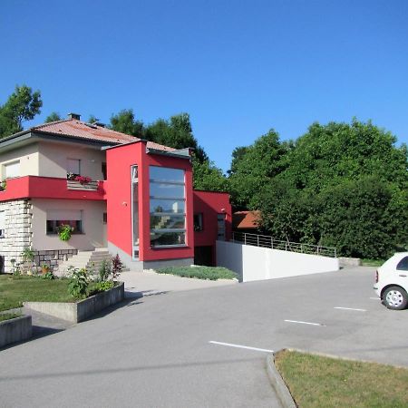 Pod Orehi Bed & Breakfast Postojna Exterior photo