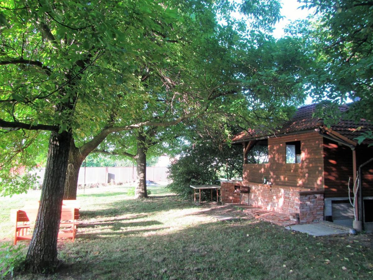 Pod Orehi Bed & Breakfast Postojna Exterior photo